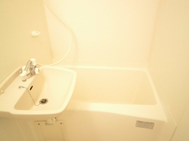 レオパレスはあとふるの浴室