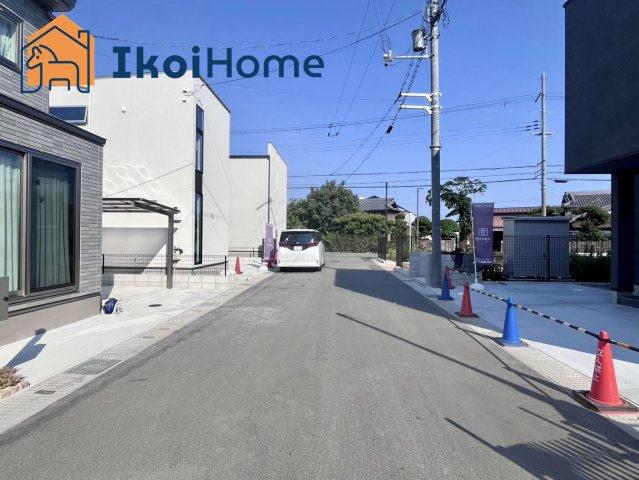 明石市魚住町長坂寺　Ⅱ　15号地　新築戸建のエントランス|●資料・カタログのご請求無料●魚住小学校までは徒歩7分、魚住東中学校までは徒歩10分。