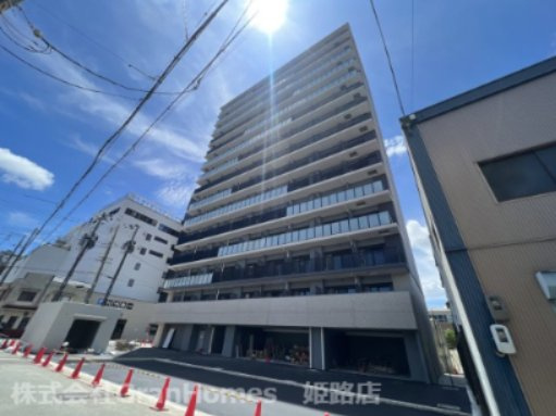 アルティザ姫路の外観