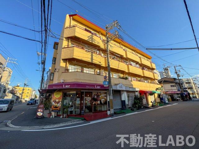 コーポエーワンの外観