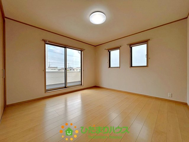 加須市東栄２丁目　中古一戸建ての寝室