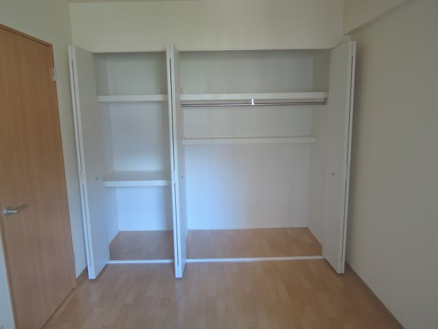 グリーンヒルズ高槻の収納