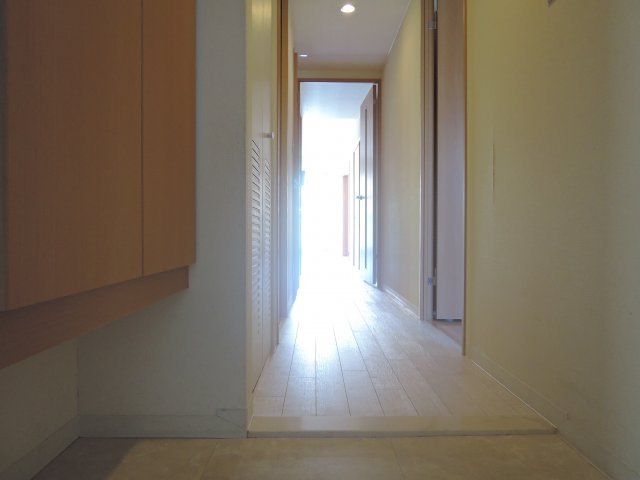 グリーンヒルズ高槻の玄関