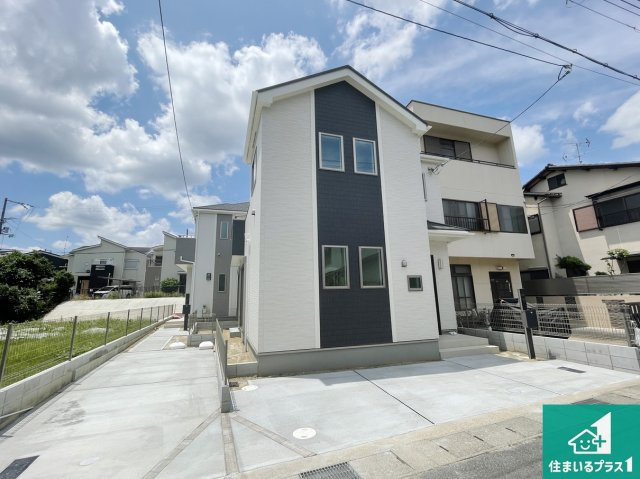 長岡京市滝ノ町　新築一戸建て