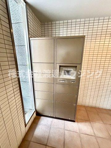 クリーデンス新大阪のその他共用部分|宅配BOX付き