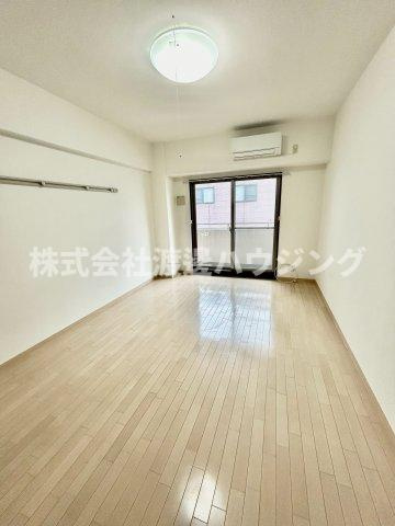 クリーデンス新大阪の内装