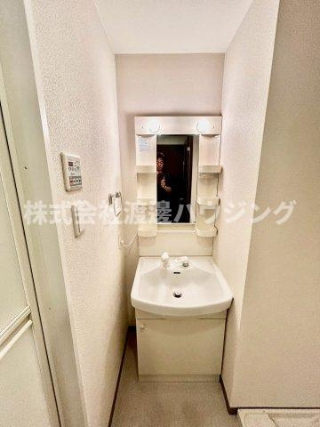 クリーデンス新大阪の洗面所