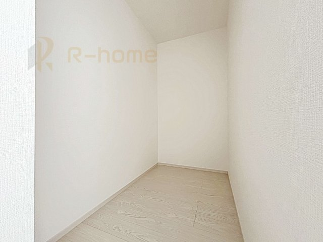 龍ケ崎市佐貫町5期　新築戸建て　2号棟の収納|人気のウォークインクローゼット！アウター類はもちろん、季節ものや寝具も収納できます！