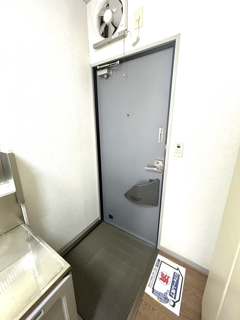 WINGWEST（ウイングウエスト）の玄関