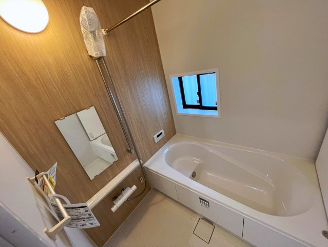 ハートフルタウン沖縄市南桃原　A号棟の浴室|お風呂