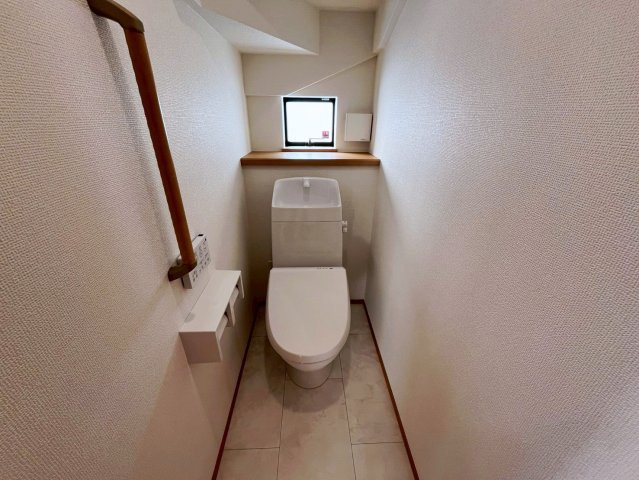ハートフルタウン沖縄市南桃原　A号棟のトイレ|1階トイレ