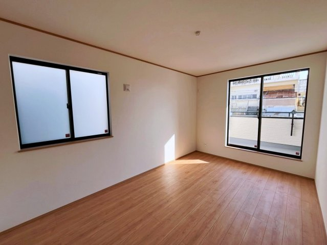 ハートフルタウン沖縄市南桃原　A号棟の洋室|7.1帖