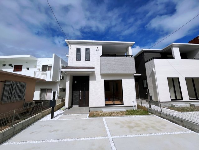 ハートフルタウン沖縄市南桃原　A号棟の外観|駐車4台可能