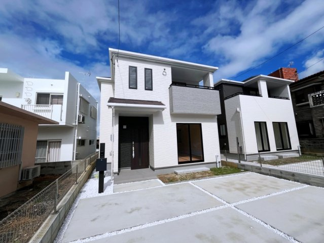 ハートフルタウン沖縄市南桃原　A号棟の外観