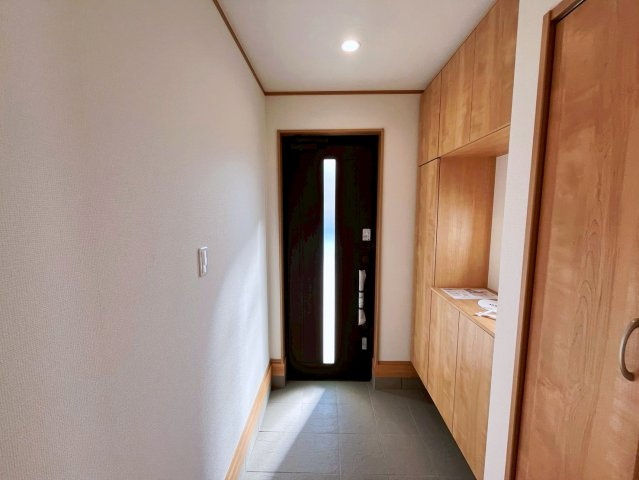 ハートフルタウン沖縄市南桃原　A号棟の玄関|玄関