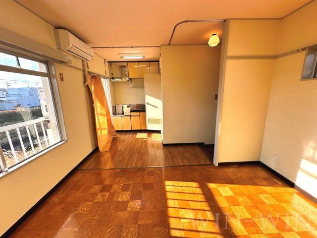 東小鷹野メゾンの居間・リビング