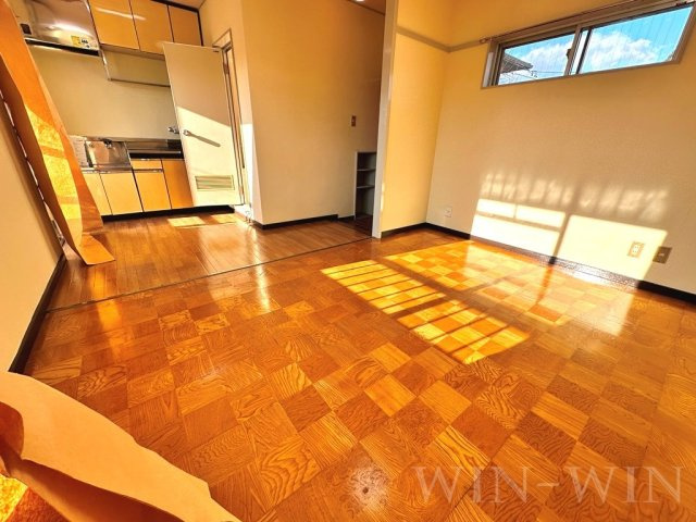 東小鷹野メゾンの居間・リビング