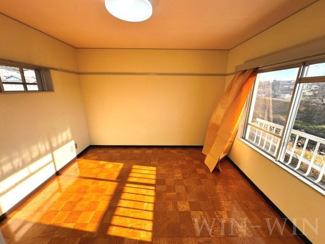 東小鷹野メゾンの洋室