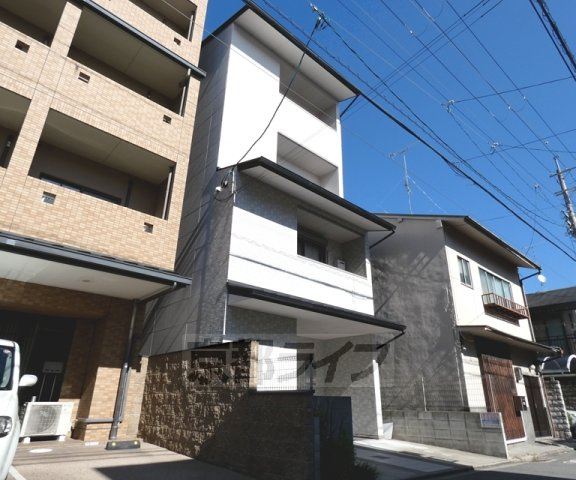 フラッティ京都西陣の外観
