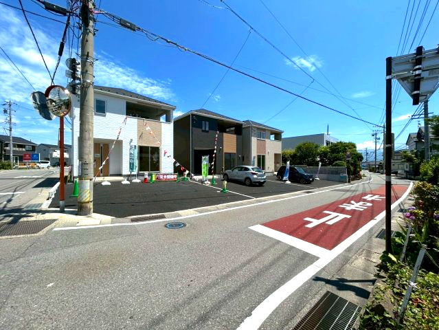新築戸建　長野市富竹　全5棟の前面道路含む現地写真