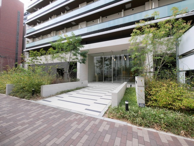 スプランディッド淀屋橋DUEのエントランス