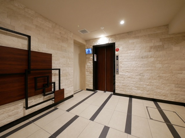 スプランディッド淀屋橋DUEのロビー