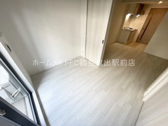 Alivis緑橋の洋室
