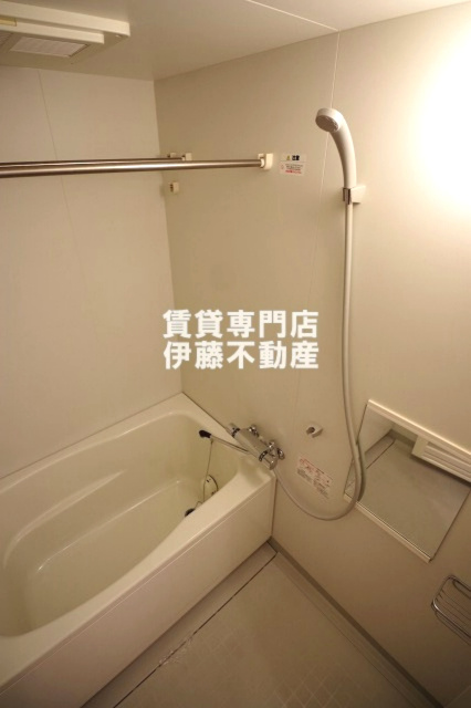 フィオーレレジデンスの浴室|追い焚き機能付給湯設備