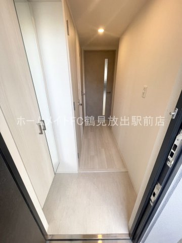 Alivis緑橋の玄関