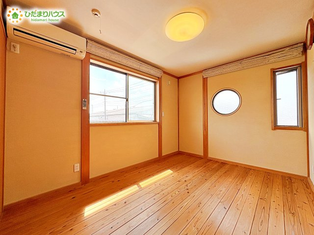 行田市門井町2丁目　中古一戸建ての寝室