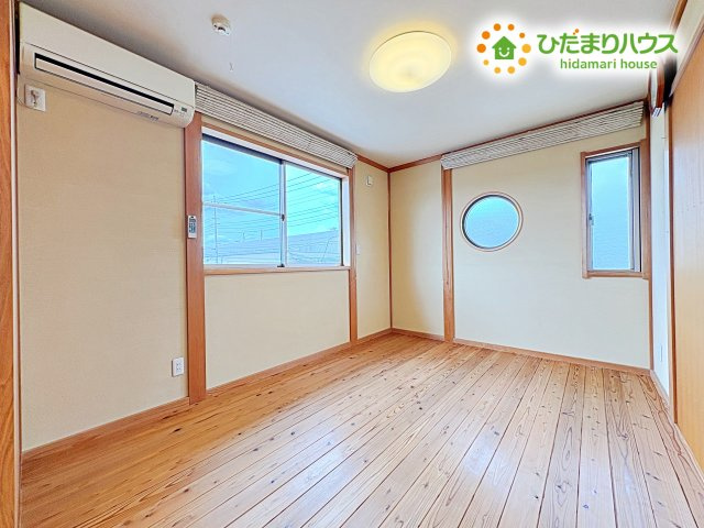 行田市門井町2丁目　中古一戸建ての洋室