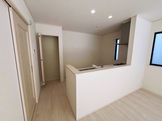 ハートフルタウン沖縄市南桃原　B号棟のキッチン|キッチン