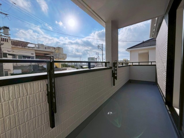 ハートフルタウン沖縄市南桃原　B号棟のバルコニー|バルコニー