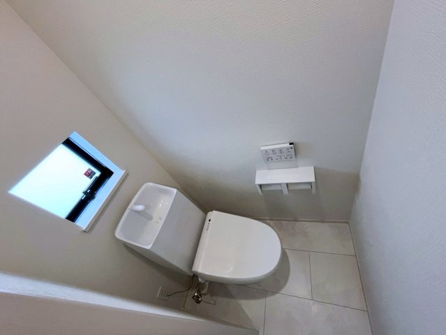 ハートフルタウン沖縄市南桃原　B号棟のトイレ|2階トイレ