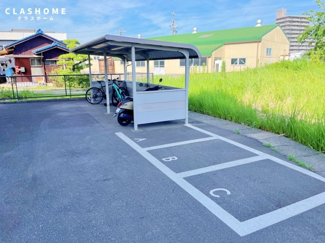 アミティエ　　　刈谷市近郊の賃貸はクラスホームの駐車場