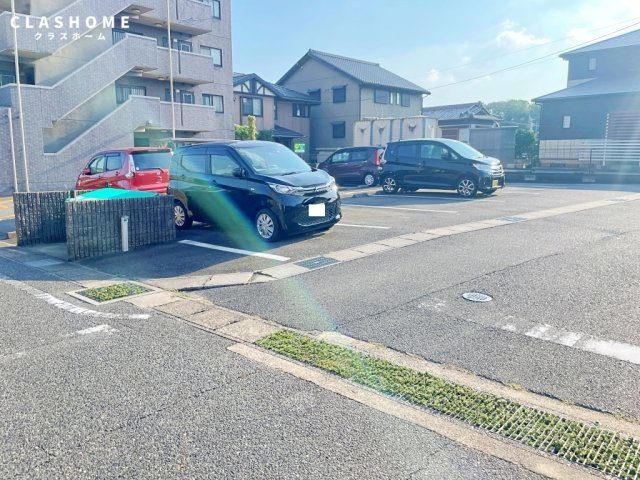 アミティエ　　　刈谷市近郊の賃貸はクラスホームの駐車場