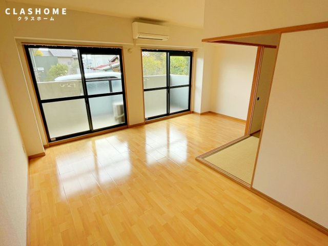 アミティエ　　　刈谷市近郊の賃貸はクラスホームの居間・リビング|同物件の別部屋になります。