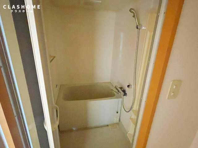 アミティエ　　　刈谷市近郊の賃貸はクラスホームの浴室|同物件の別部屋になります。
