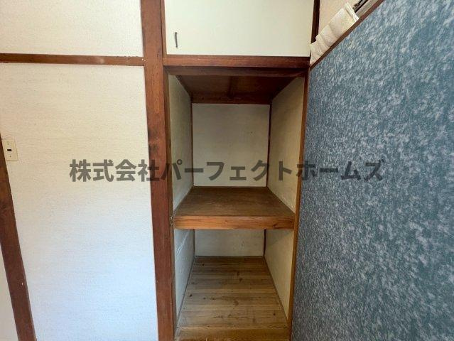 丘の上にある　　春のLa tortaの収納|収納豊富です