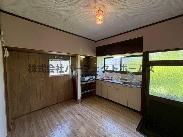 丘の上にある　　春のLa tortaのキッチン|使いやすいキッチンです