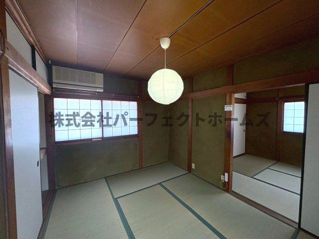 丘の上にある　　春のLa tortaの和室|和室がひろがる居住スペース