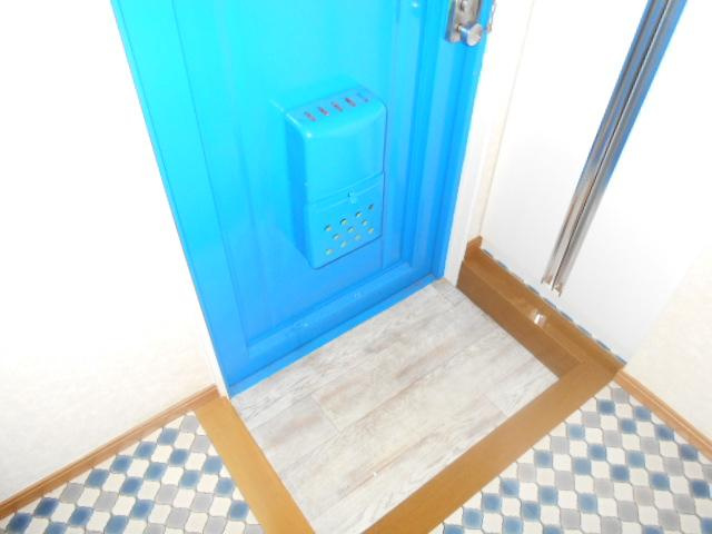 フェリオ西浦和の玄関