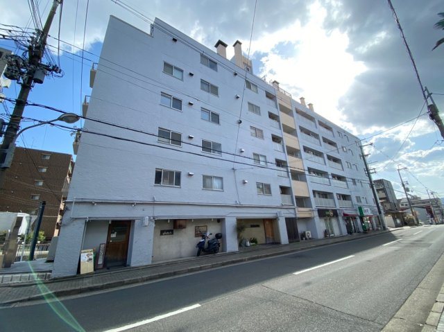 二条プラザの外観