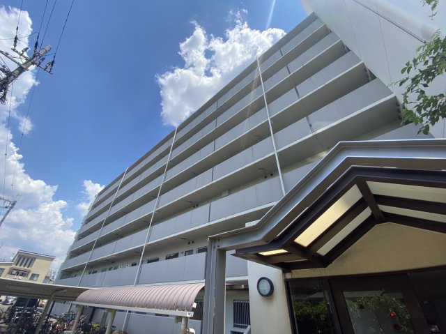 レスポアール三条朱雀の外観