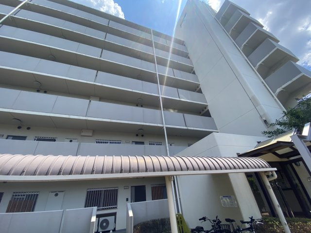 レスポアール三条朱雀の外観