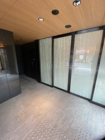 ライオンズ京都御所南　室町通のエントランス