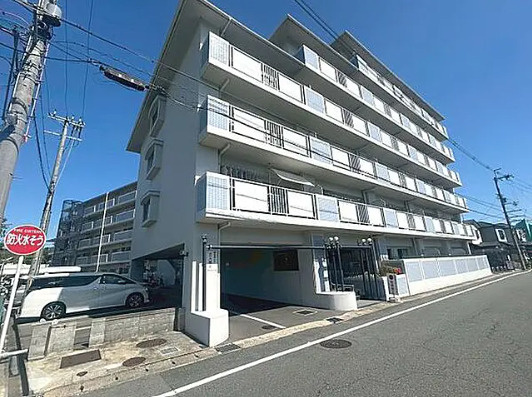 エルパーク西京大原野の外観