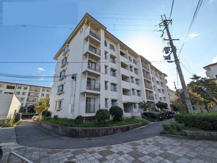 境谷西第2住宅14棟の外観