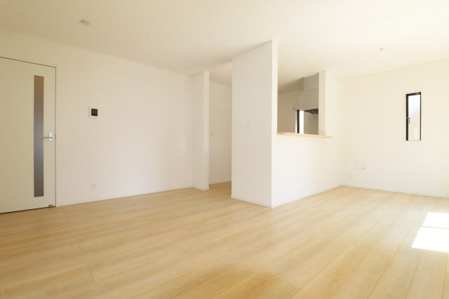 郡山市富久山町福原字大師前　　　６号棟　　　行健小学校、明健中学区の居間・リビング