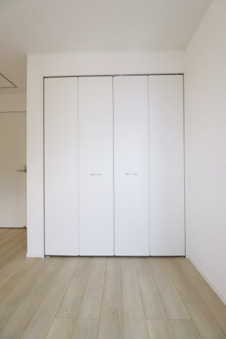 郡山市富久山町福原字大師前　　　６号棟　　　行健小学校、明健中学区の収納